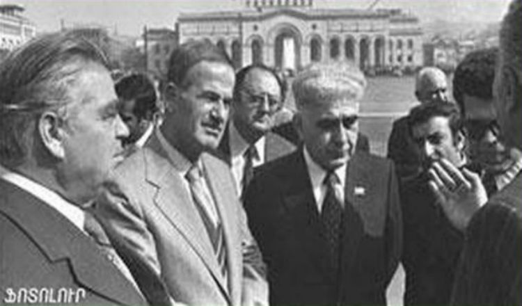 معلومة للتاريخ.. الأسد الأب قدم لأرمينيا 6000 طن من القمح سنة 1992
