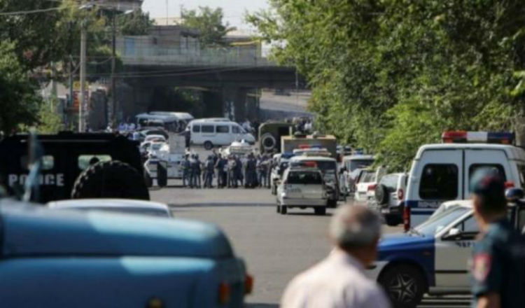 احتجاز 4 رهائن جدد في أرمينيا