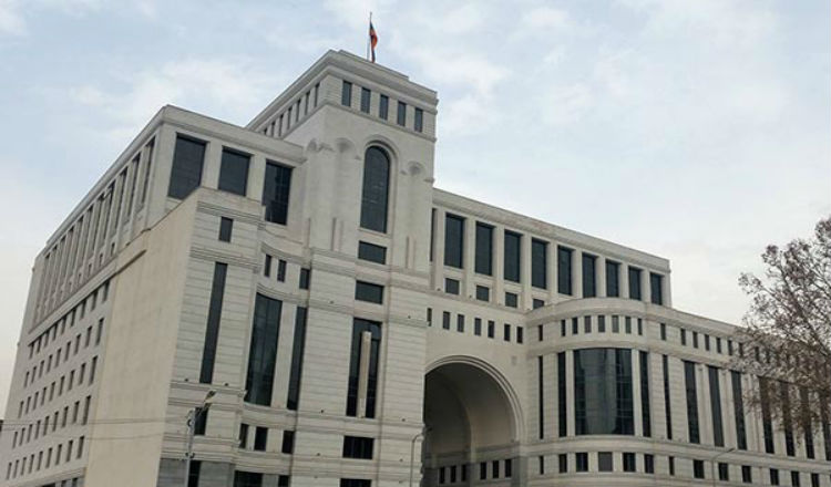 أرمينيا تمنح اللجوء السياسي لمواطن أذربيجان شاهين ميرزويف وعائلته