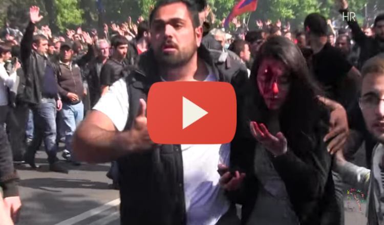 مصادمات مع المعارضين في أرمينيا والشرطة تطلق قنابل صوتية لتفرقتهم
