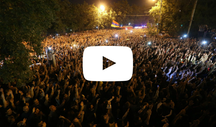 صوت آزنافور زاد من سلميتها.. ثورة الشعب الأرمني لن تكون إلا كذلك