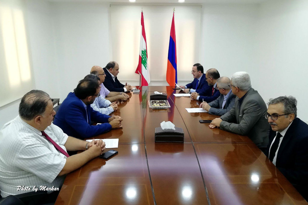 أحزاب الأرمن في لبنان تجتمع لبحث تمثيل الطائفة في الحكومة المقبلة
