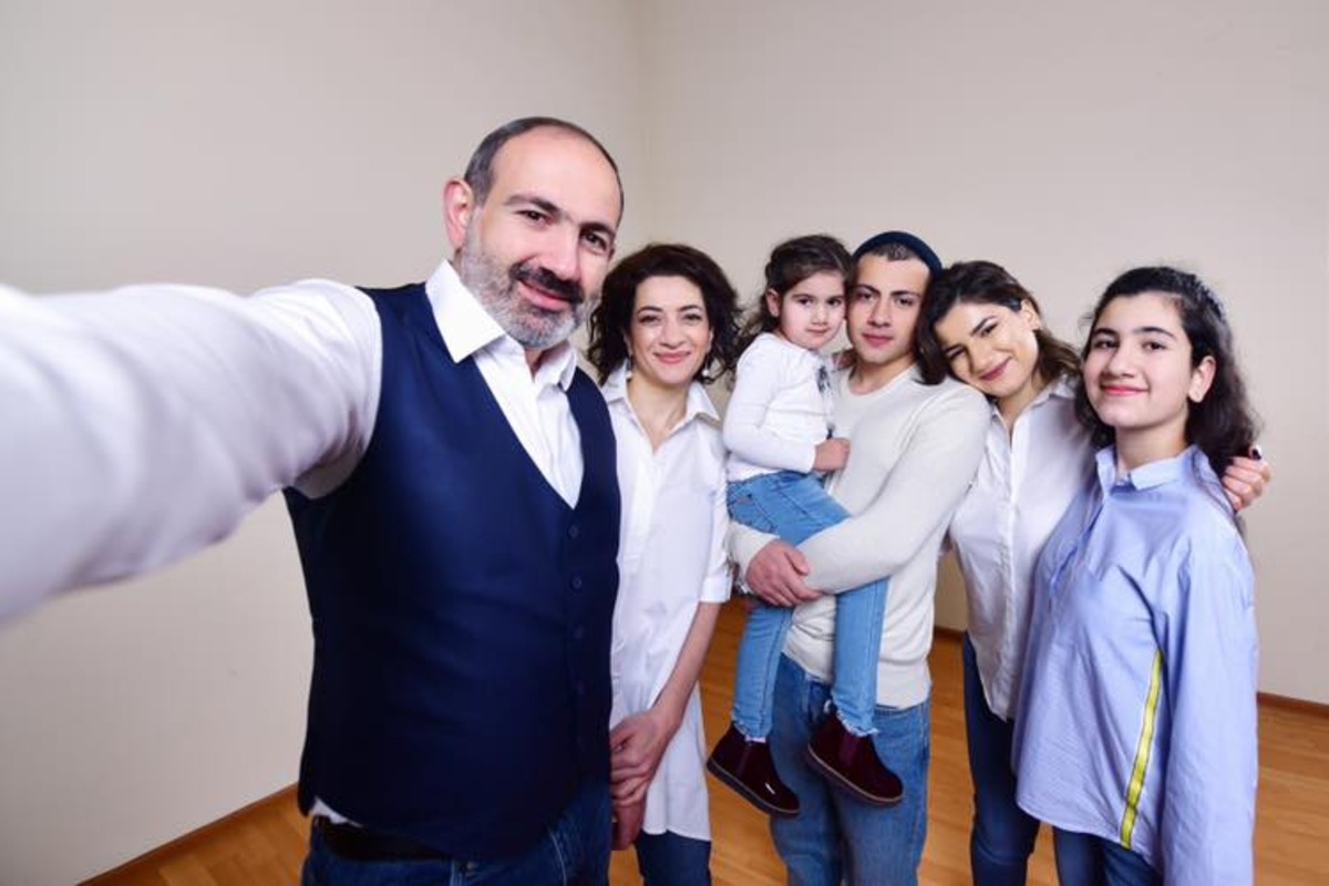 رئيس وزراء أرمينيا يهنئكم بمناسبة اليوم العالمي للأسرة