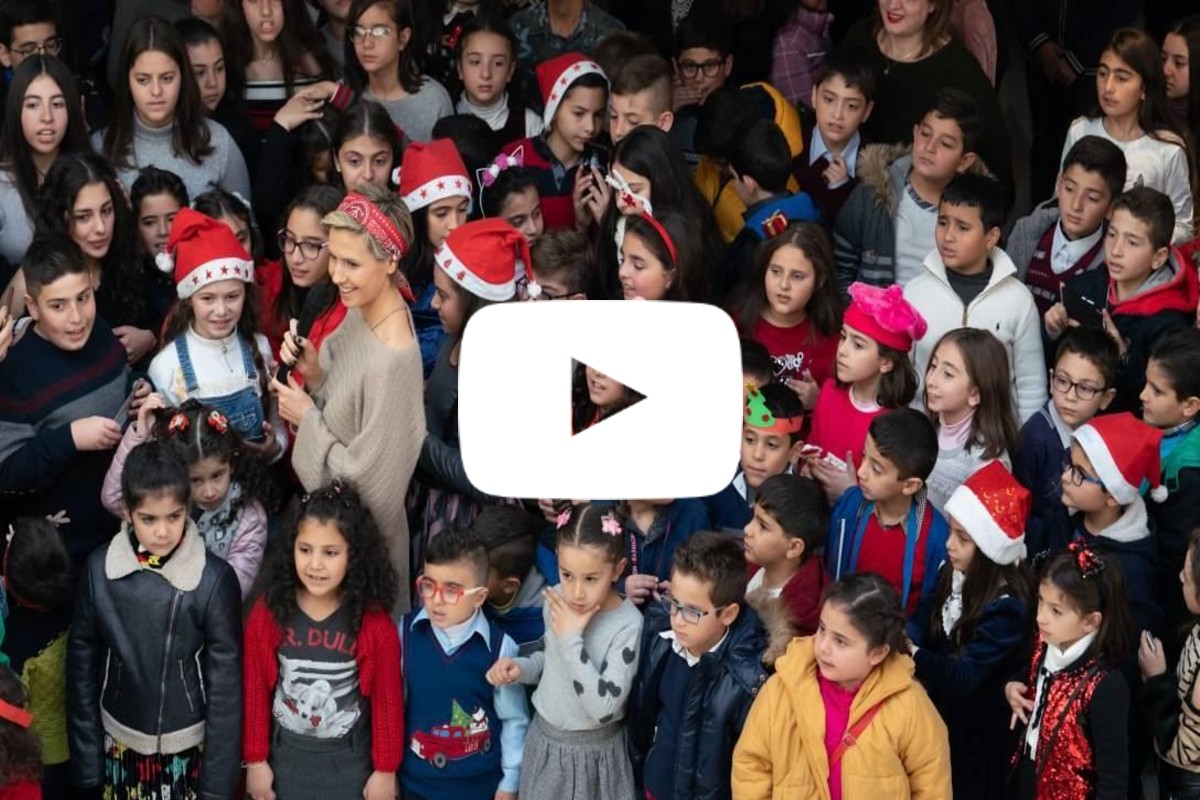 عايدتهم بلغتهم.. أسماء الأسد للأطفال الأرمن: Shnorhavor Nor Dari