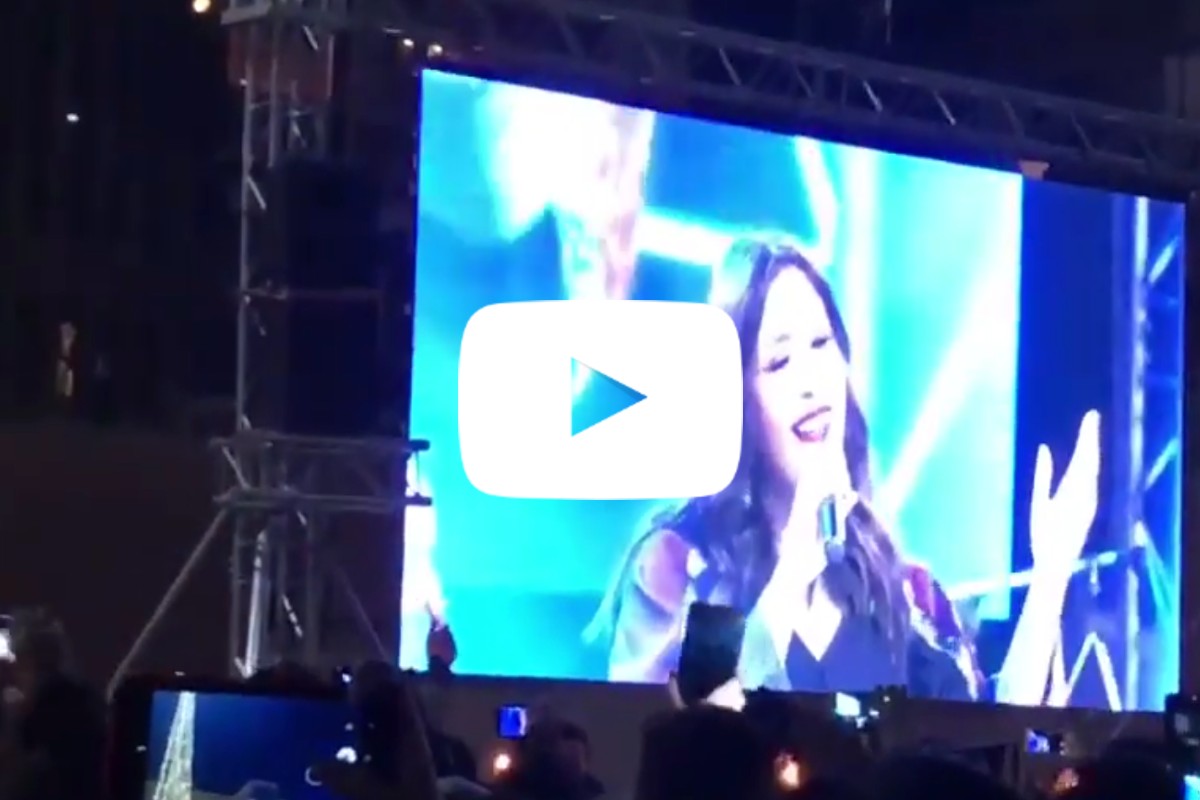 عبير نعمة من ساحة العباسيين بدمشق ترتل: Der Voghormia