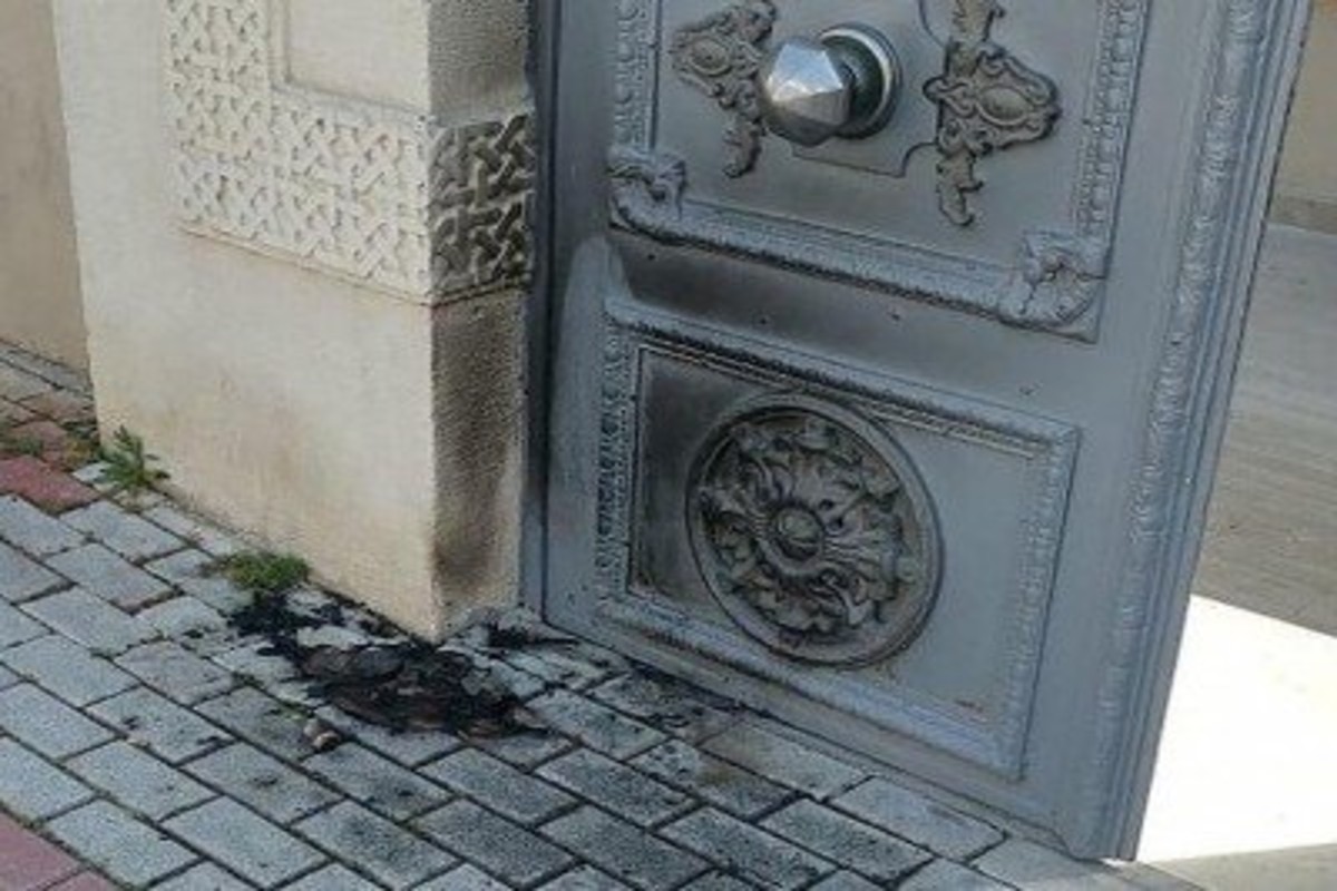 شاب يحاول إحراق كنيسة أرمنية في اسطنبول لاعتقاده أن الأرمن سبب انتشار كورونا