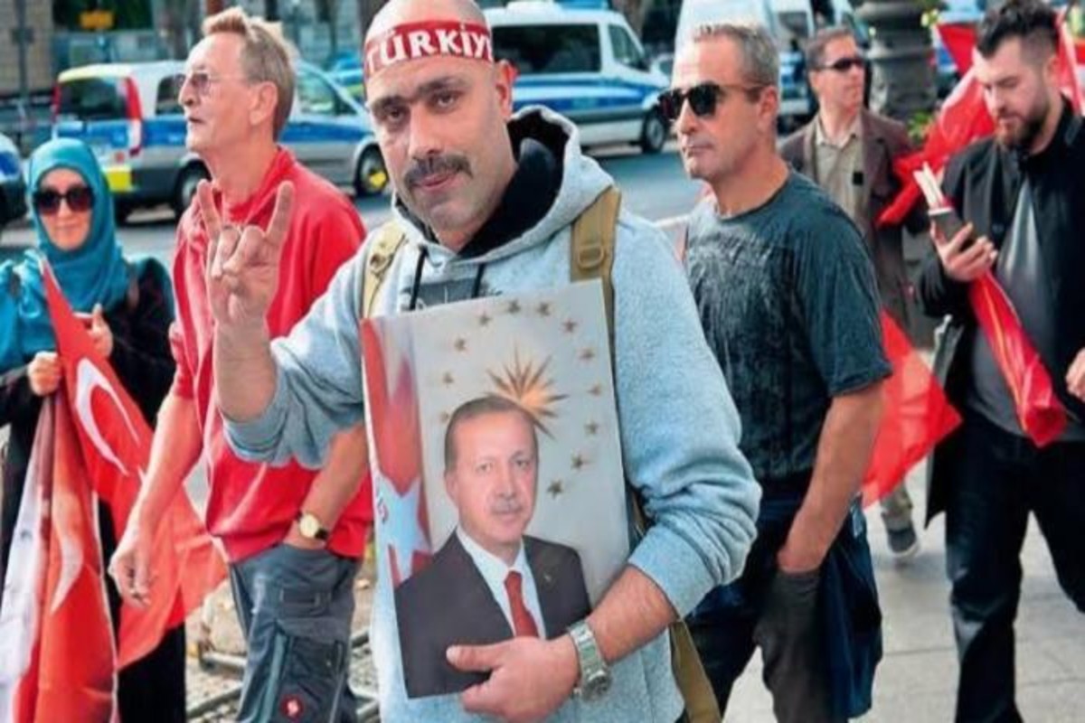 تنظيم "الذئاب الرمادية" بألمانيا.. ذراع أردوغان وحليف داعش