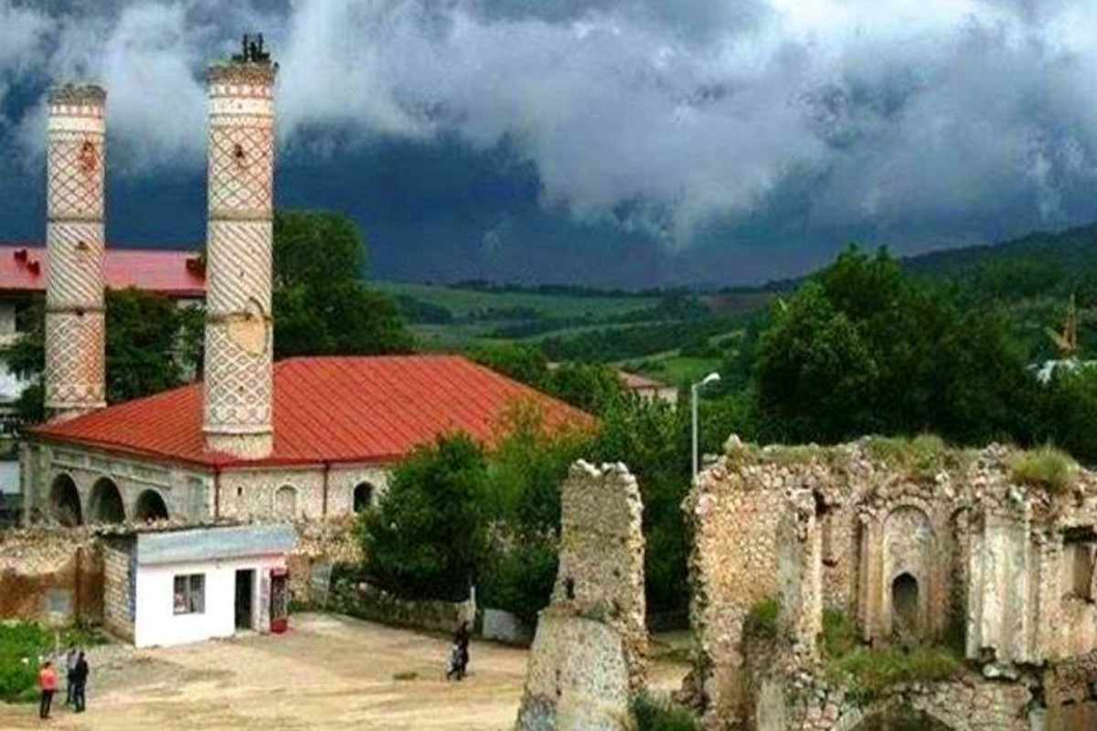إيران تكشف أكاذيب أردوغان وعلييف حول إهمال أرمينيا للآثار الإسلامية في آرتساخ (كاراباخ)