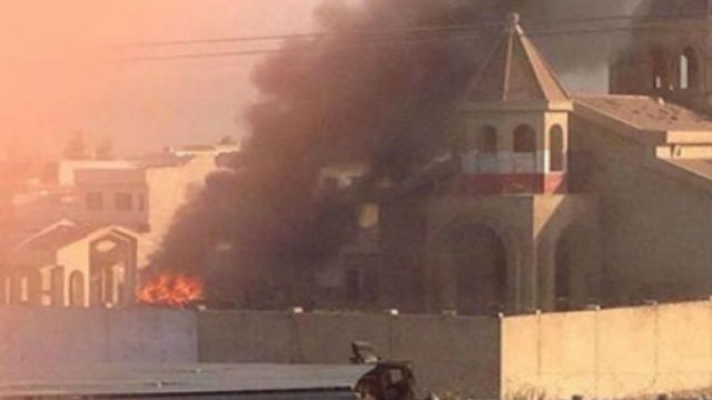 داعش-تحرق-كنيسة-أرمنية-في-الموصل.jpg